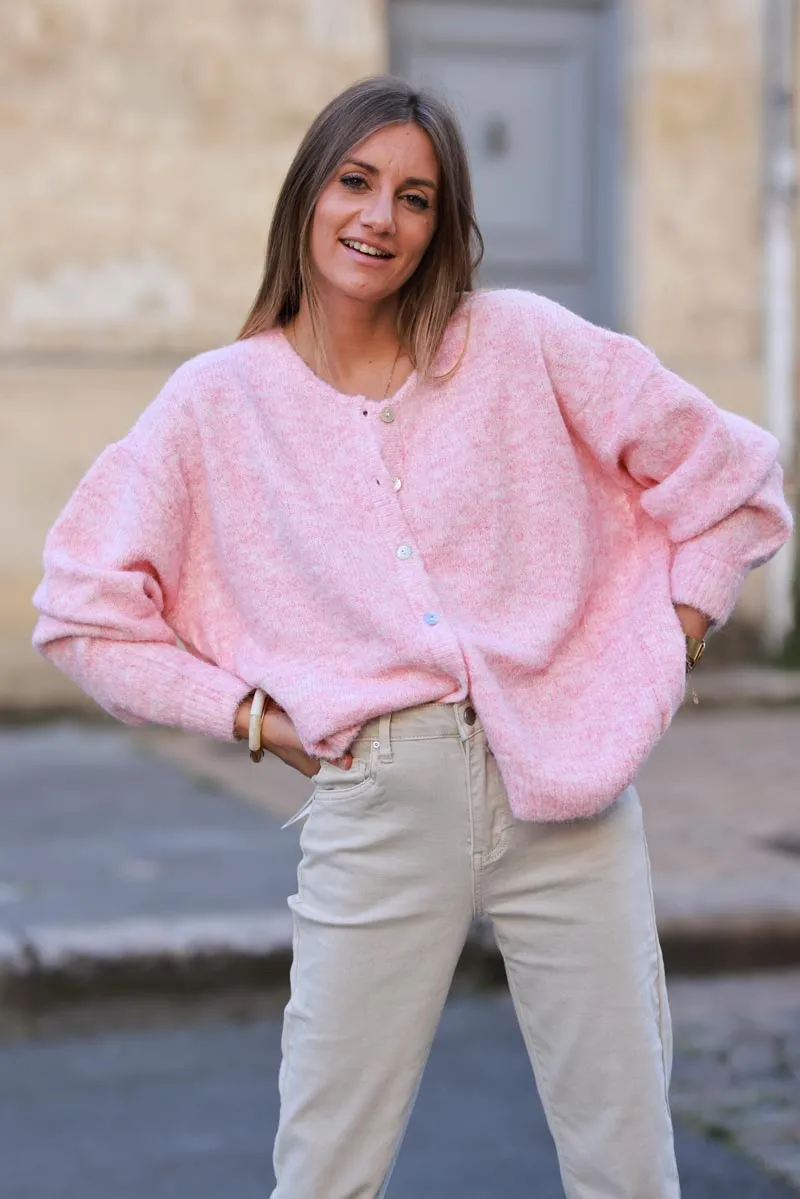 Gilet douillet rose pâle chiné en maille col rond boutons nacrés