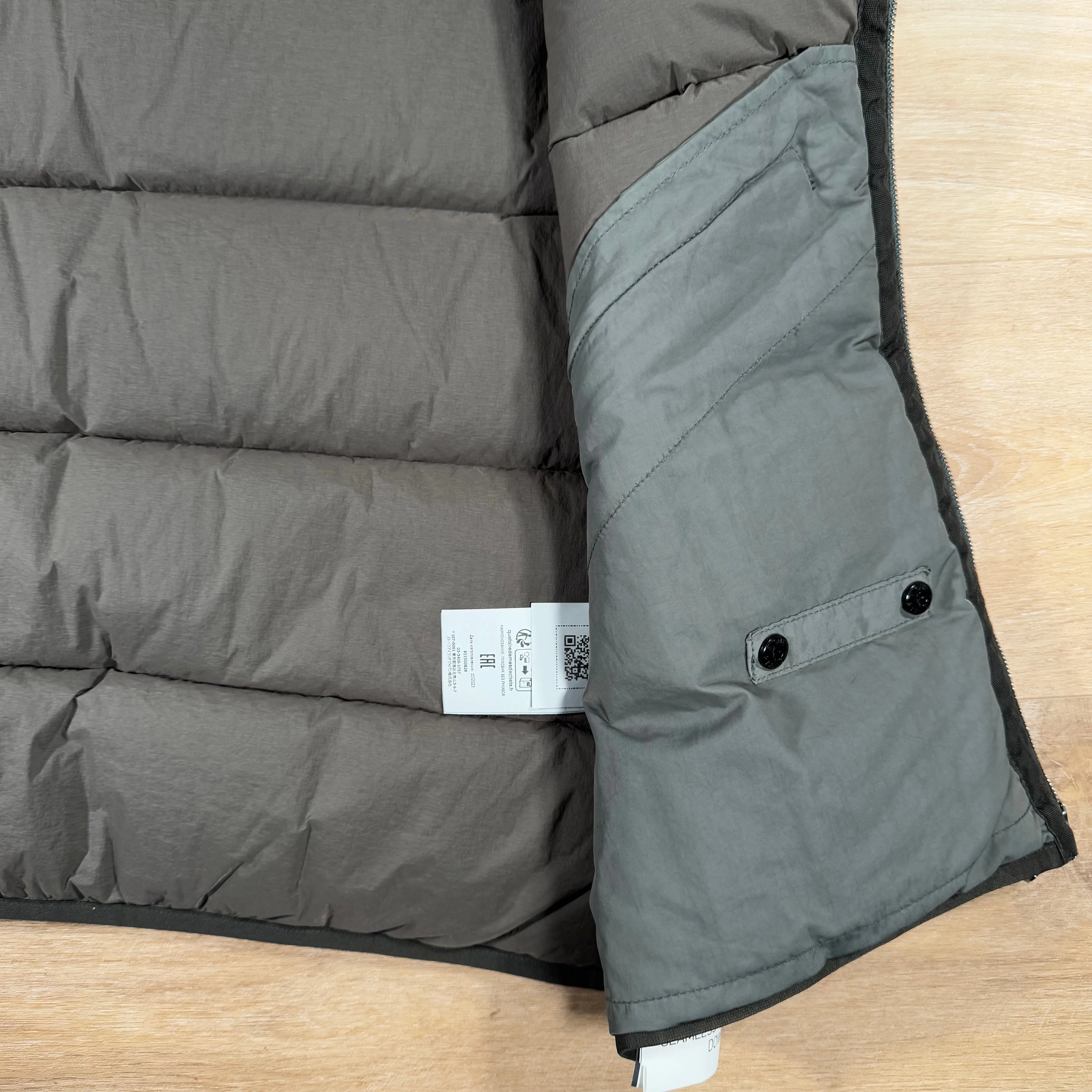 Stone Island Seamless Tunnel Nylon Down-TC Gilet in Walnut Brown